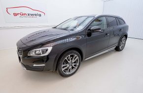 Volvo V60 Cross Country D4 AWD Cross Country Geartronic bei Grünzweig Automobil GmbH in 