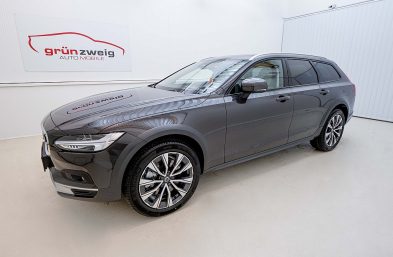 Volvo V90 Cross Country Ultimate B4 AWD Geartronic bei Grünzweig Automobil GmbH in 